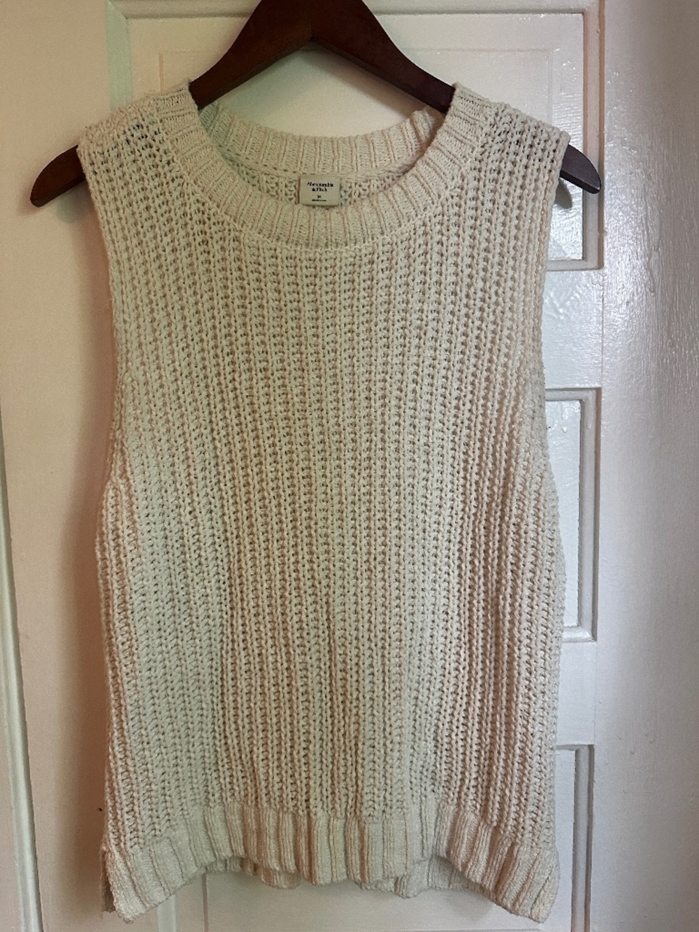 Abercrombie & Fitch |  Cream Sleeveless Sweater